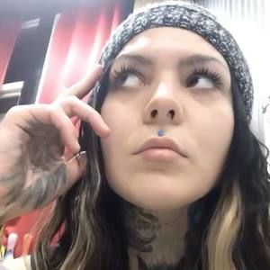 Meet your Posher, Veronica